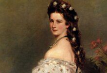 Empress Elisabeth "Sissi" of Austria dieted and never cut her hair.