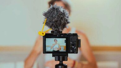 Do you want to become a vlogger or influencer? Here's some equipment you can't do without!