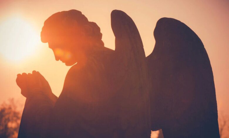Signs That Show You That A Guardian Angel Is By Your Side And Protecting You