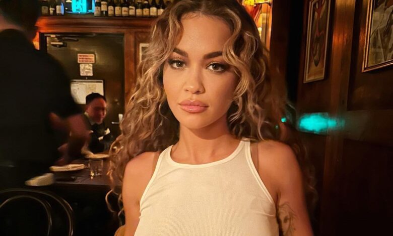 Rita Ora wore a dress that showed off her breasts! Incendiary images