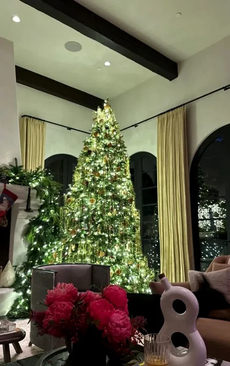 Kendall Jenner tree (Photo: Instagram)