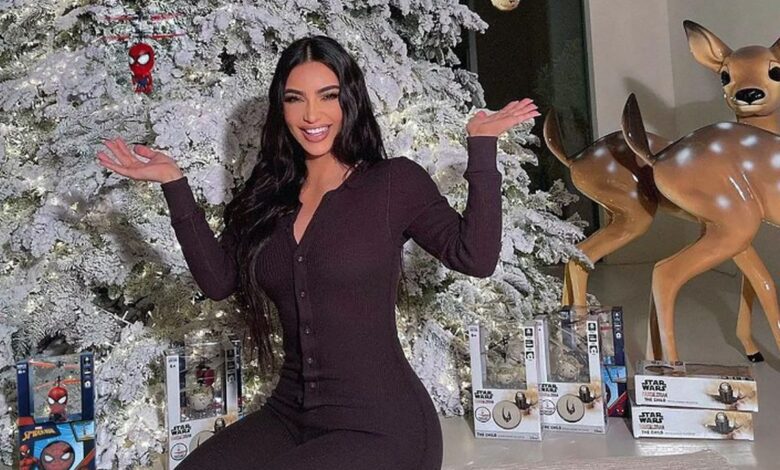 Kim Kardashian laughed at the gifts under the tree: “They look like diapers”