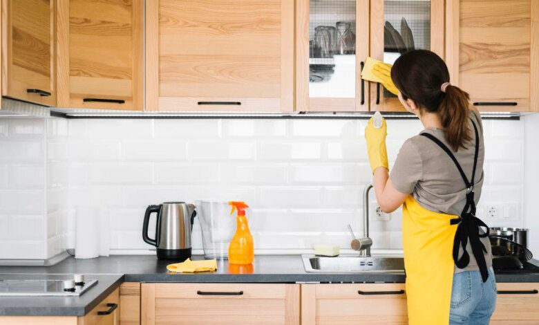 How to effectively clean and maintain your kitchen