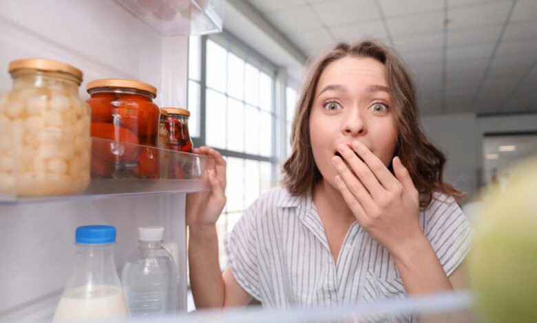 Foods that become toxic if stored in the refrigerator